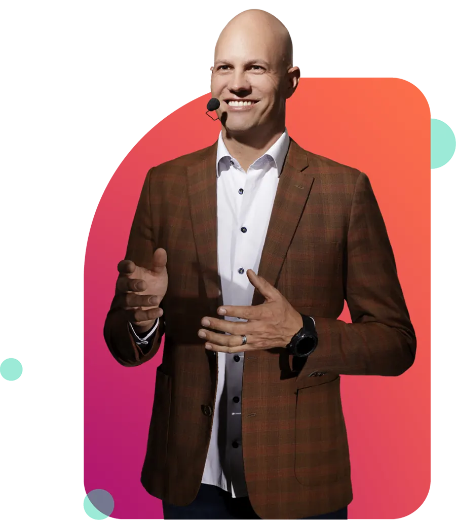 Schalk Pienaar presenting